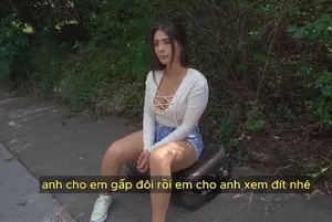 Cô con ghệ mặc bikini đi biển với 2 đứa bạn và ông anh kế số hưởng